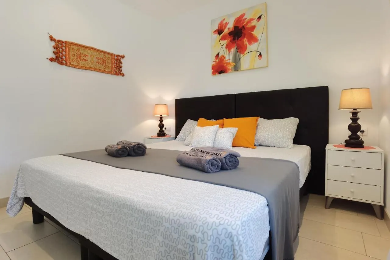 Leon Inmo Casa Ella - 13009 Villa Empuriabrava Spain
